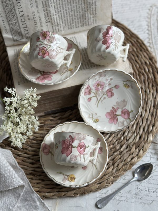 Suite de 3 tasses polychromes terre de fer Lunéville - dînette – Image 2