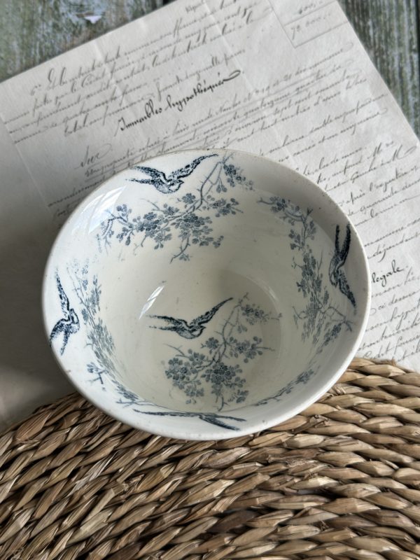 Petit bol terre de fer aux oiseaux
