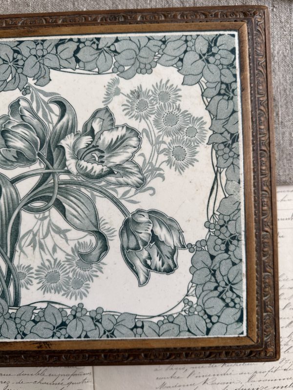 Grand dessous de plat Longwy Tulipes Art Nouveau – Image 4