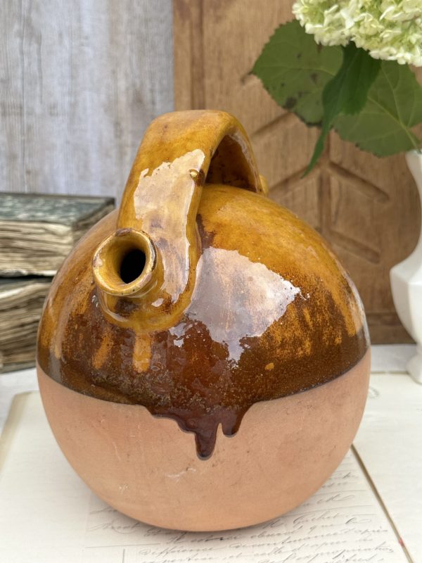 Gargoulette, cruche en terre cuite vernissée jaune – Image 3