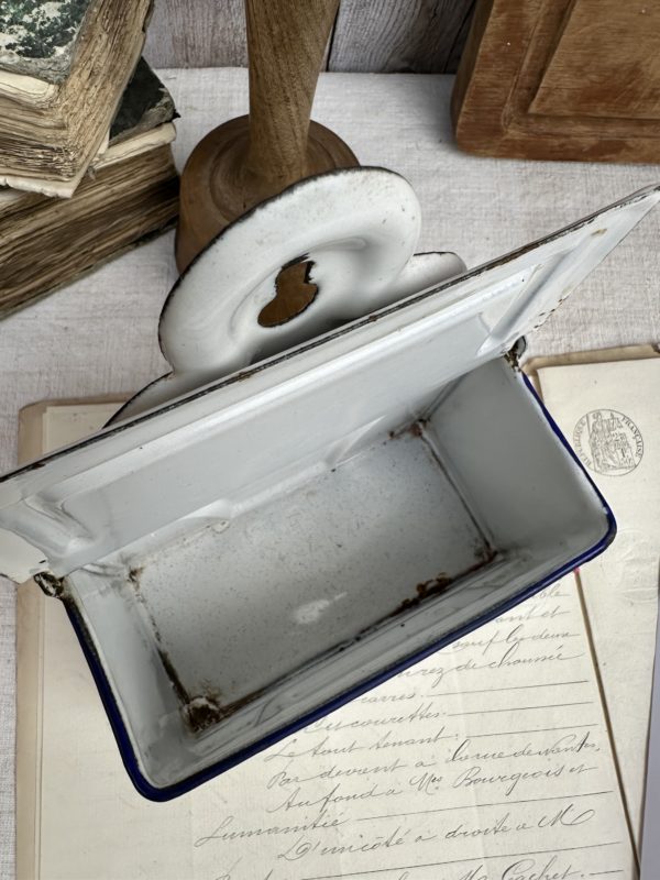 Boîte ancienne à allumettes en tôle émaillée – Image 6