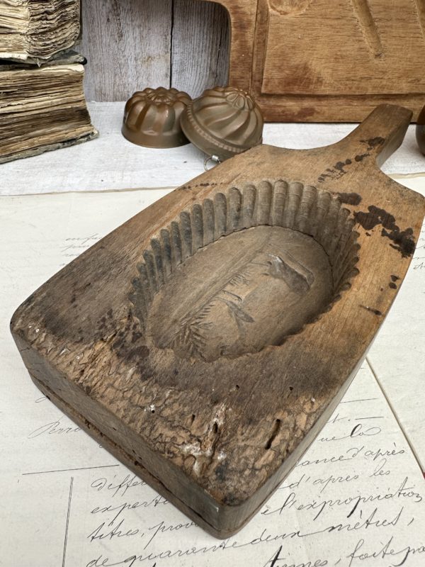 Moule à beurre ancien en bois – Image 5
