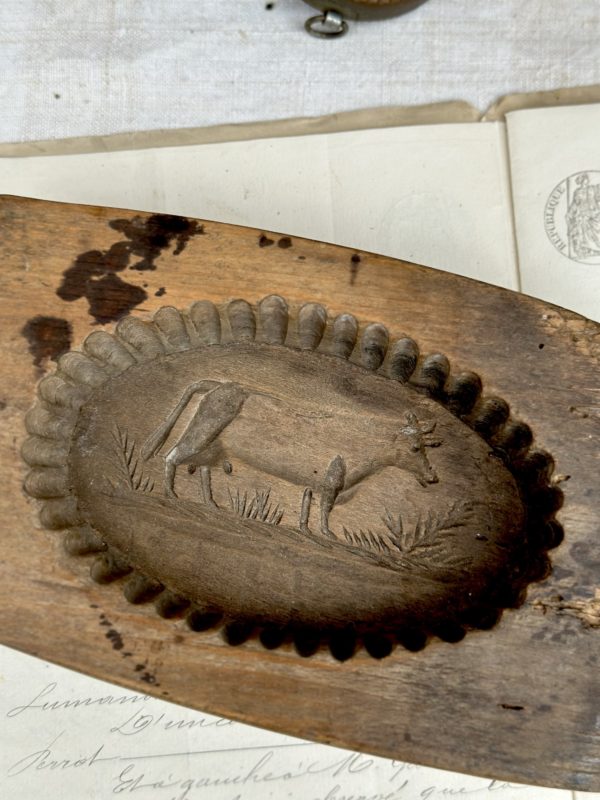 Moule à beurre ancien en bois – Image 8