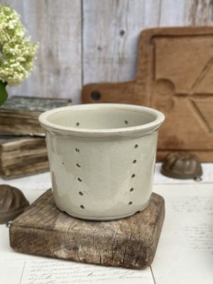 Pot à faisselle