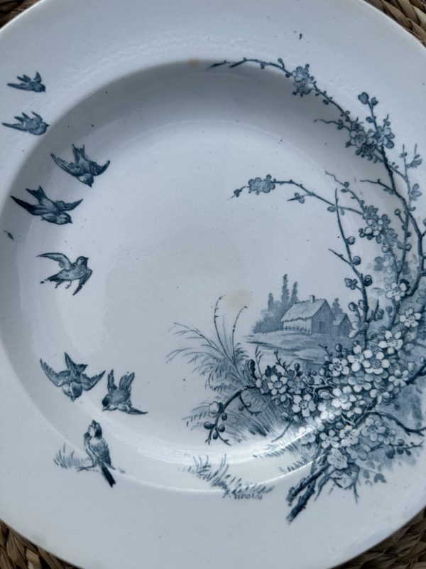 II. Suite de 6 assiettes creuses dépareillées – Image 15