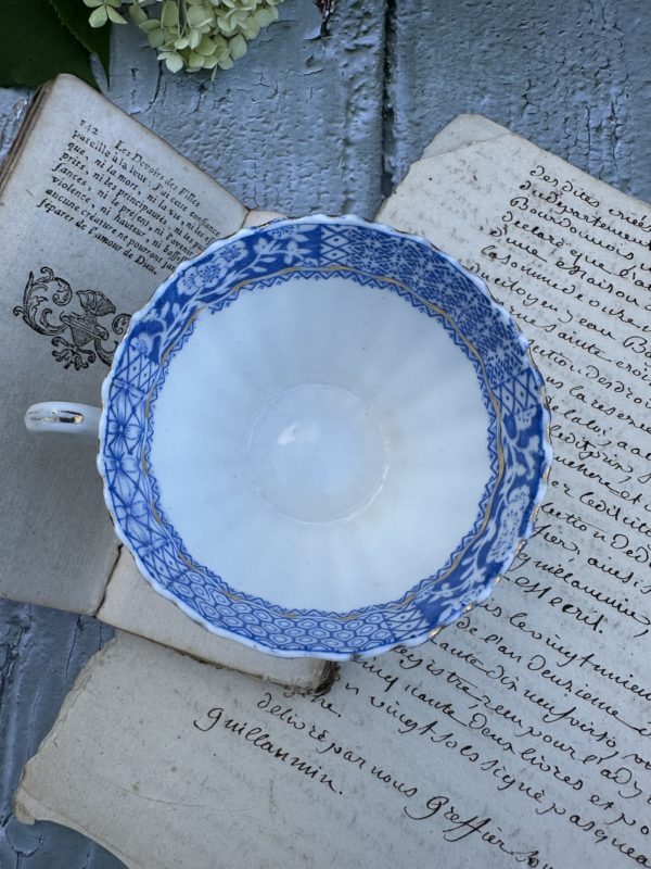 Tasse à thé en porcelaine anglaise Blairs – Image 3