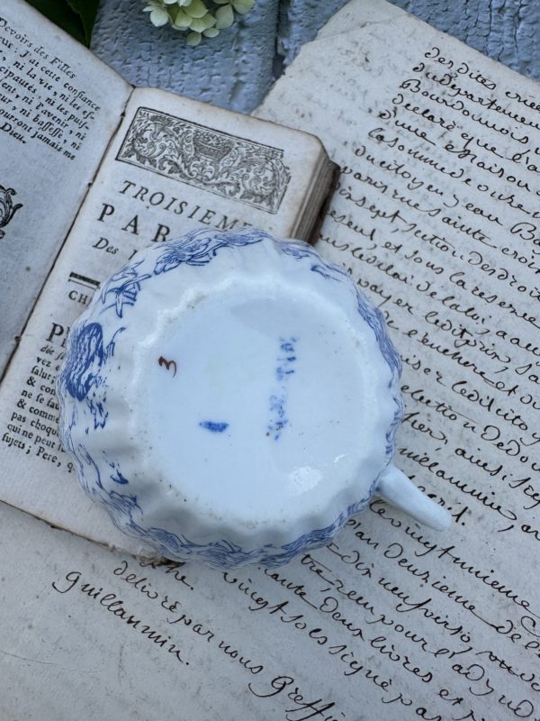 Tasse à thé en porcelaine anglaise Blairs – Image 4