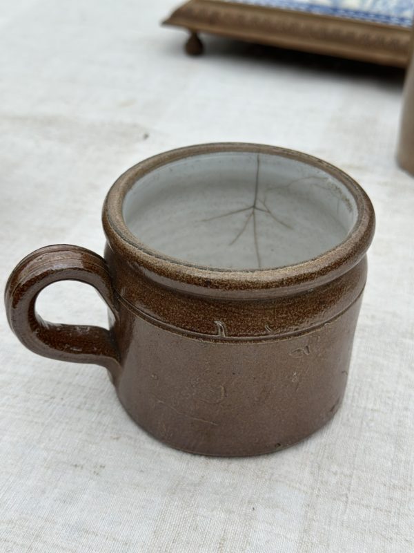 Réservé - dessous du plat Gien, pot à graisse Lunéville, 2 pots à anses – Image 4
