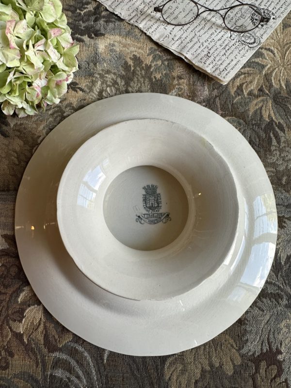 I. Plat piédouche Gien modèle Rinceaux – Image 2