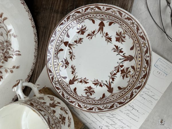 Grande tasse à chocolat et sa sous-tasse Creil et Montereau – Image 5
