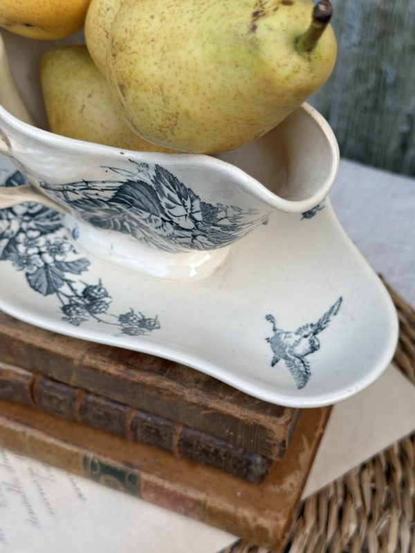Saucière Lunéville modèle Ronces, oiseaux et papillons – Image 4