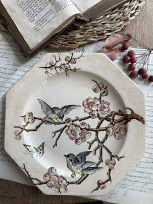 Réservé - assiette polychrome Moore & Co modèle ETON – 1886
