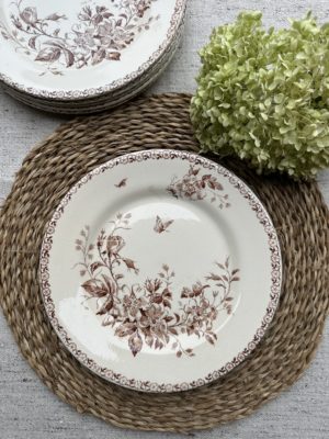 II. Suite de 6 assiettes plates Gien modèle Mai