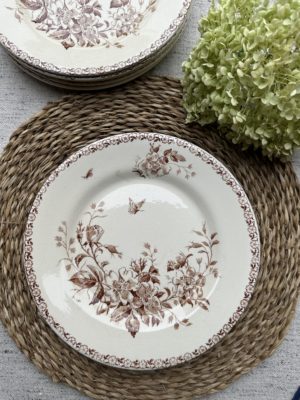 III. Suite de 6 assiettes plates Gien modèle Mai