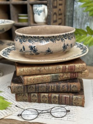 Saucière Longwy modèle Louis XV