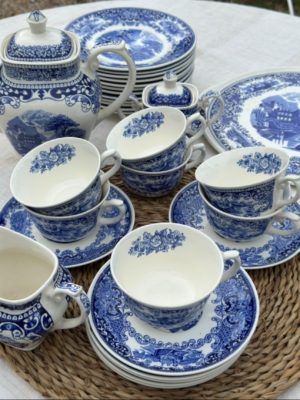 Service à thé et à dessert Royal Maastricht Old England