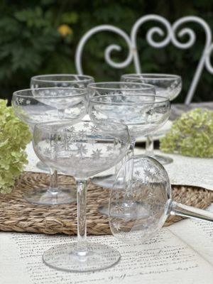 Réservé - Suite de 7 coupes à champagne St Louis