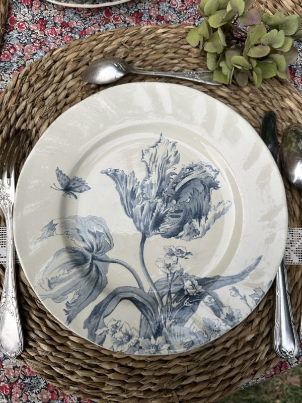 I. Suite de 6 assiettes plates Creil et Montereau modèle Tulipes – Image 3