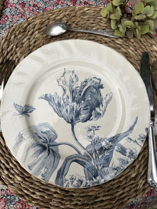 I. Suite de 6 assiettes plates Creil et Montereau modèle Tulipes – Image 8