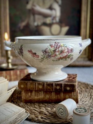 Soupière polychrome manufacture impériale et royale belge