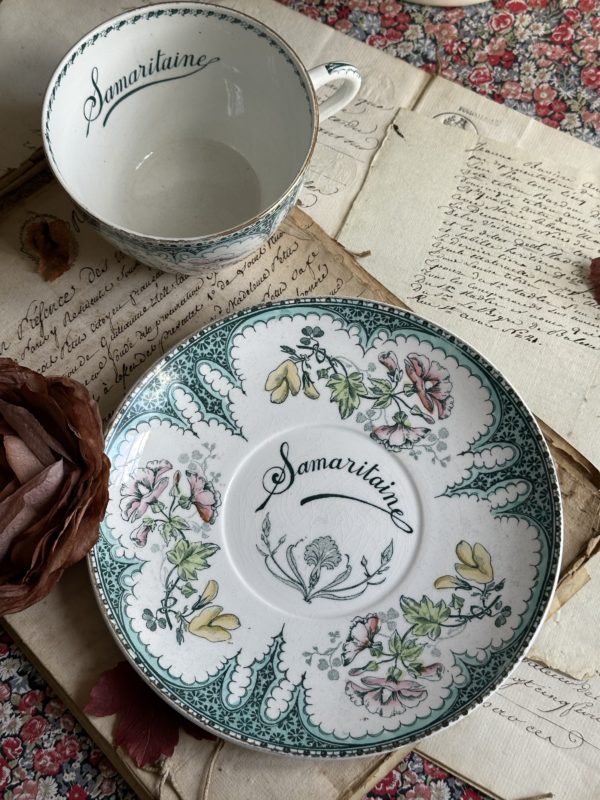 Sublime et grande tasse à chocolat Lunéville modèle Arras pour Samaritaine – Image 3