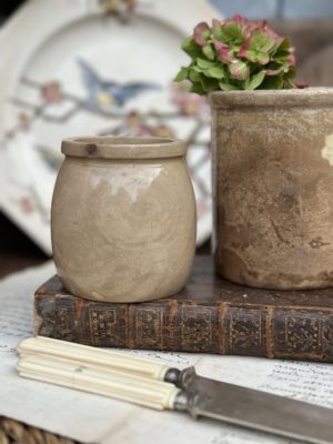 Petit pot patiné