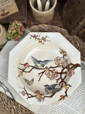 I. Assiette creuse Moore & Co modèle ETON – 1886 