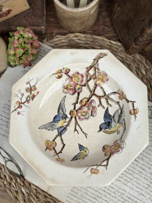 II. Assiette creuse Moore & Co modèle ETON – 1886 