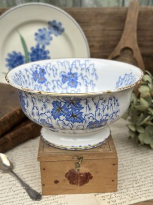 Très grand bol sur pied Creil et Montereau