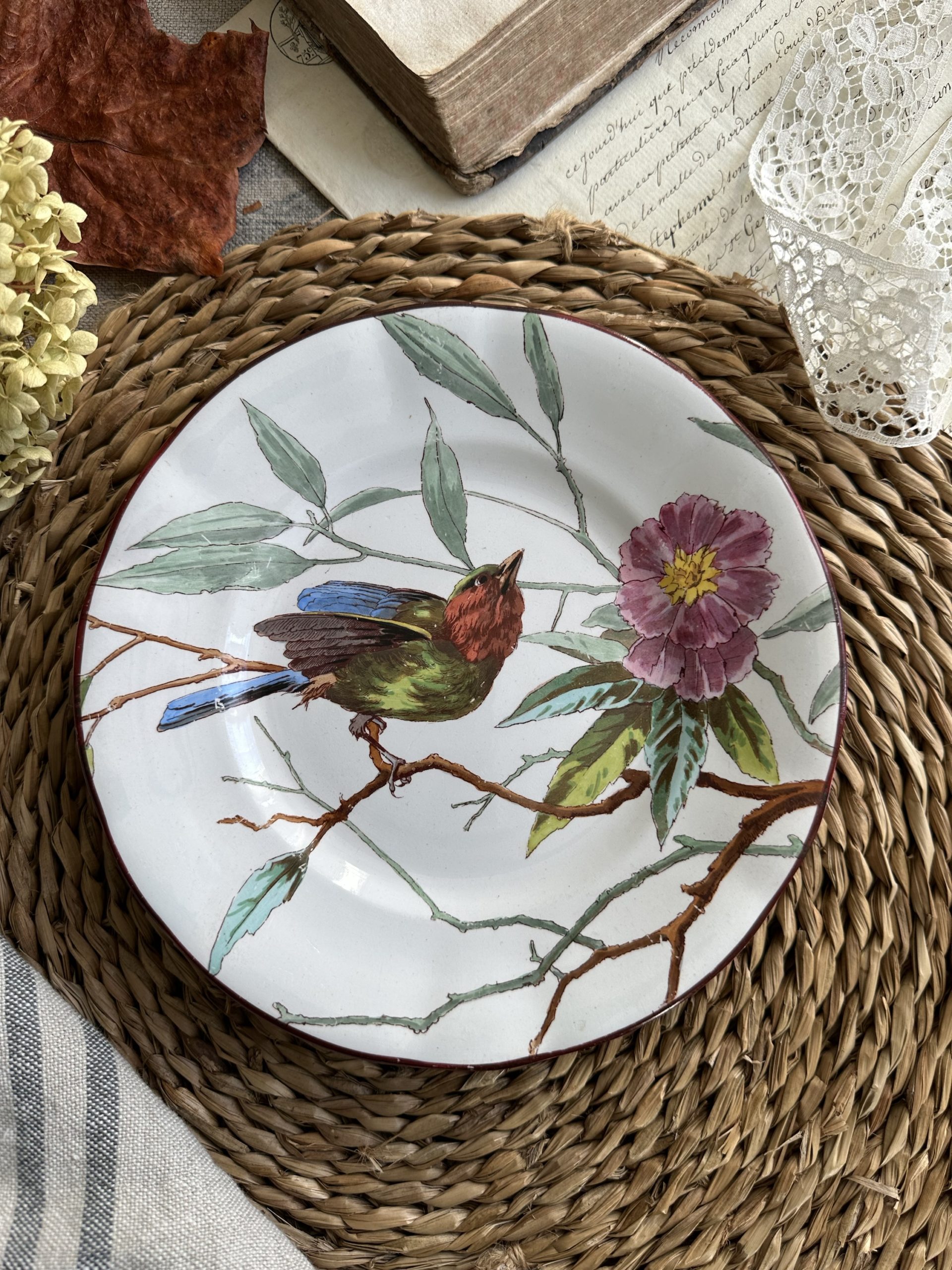 Exceptionnelle assiette à dessert, peinte à la main, manufacture ZENS frères d'Echternach, V&B Mettlach - fin XIXème – Image 2