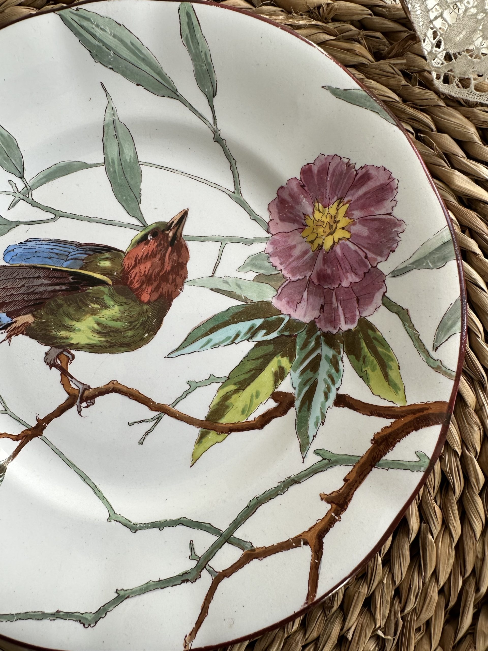 Exceptionnelle assiette à dessert, peinte à la main, manufacture ZENS frères d'Echternach, V&B Mettlach - fin XIXème – Image 4