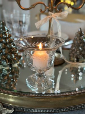 Petite coupe ancienne joliment gravée, soufflée bouche / photophore, XIXème