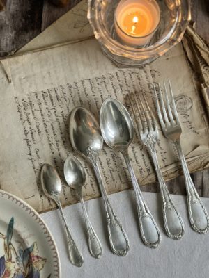 Ménagère 36 pièces l'orfèvrerie ERCUIS